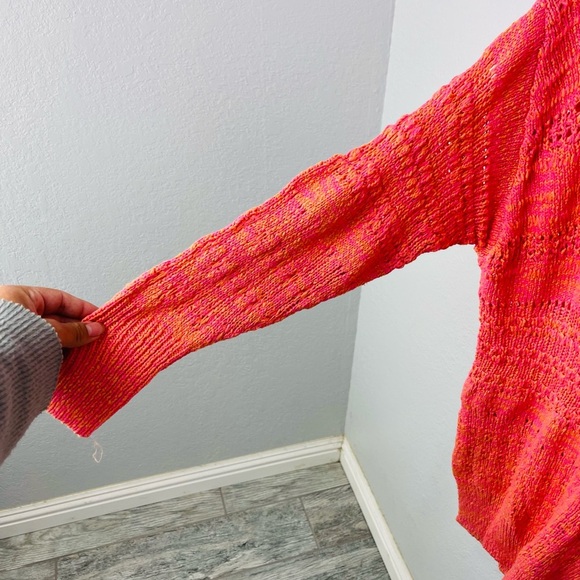 NWT Free People Pink Hot Tropics V Neck knit Oversized Tunic Sweater size Small - Picture 5 of 8